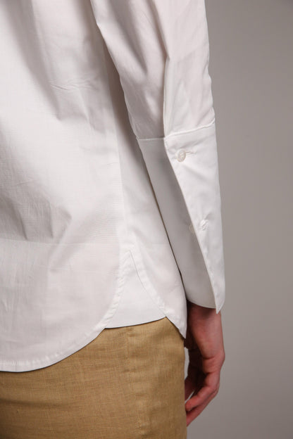 Camisa em tricoline com sobreposição